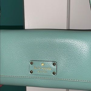 Kate spade crossbody bag with removable strap